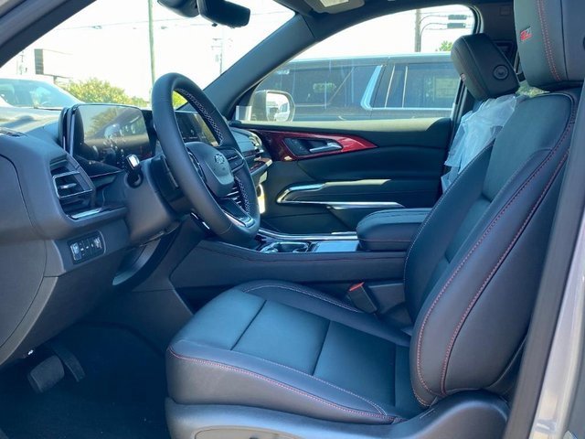New 2026 Chevrolet Traverse Z71 w/ Driver Confidence Package image 14
