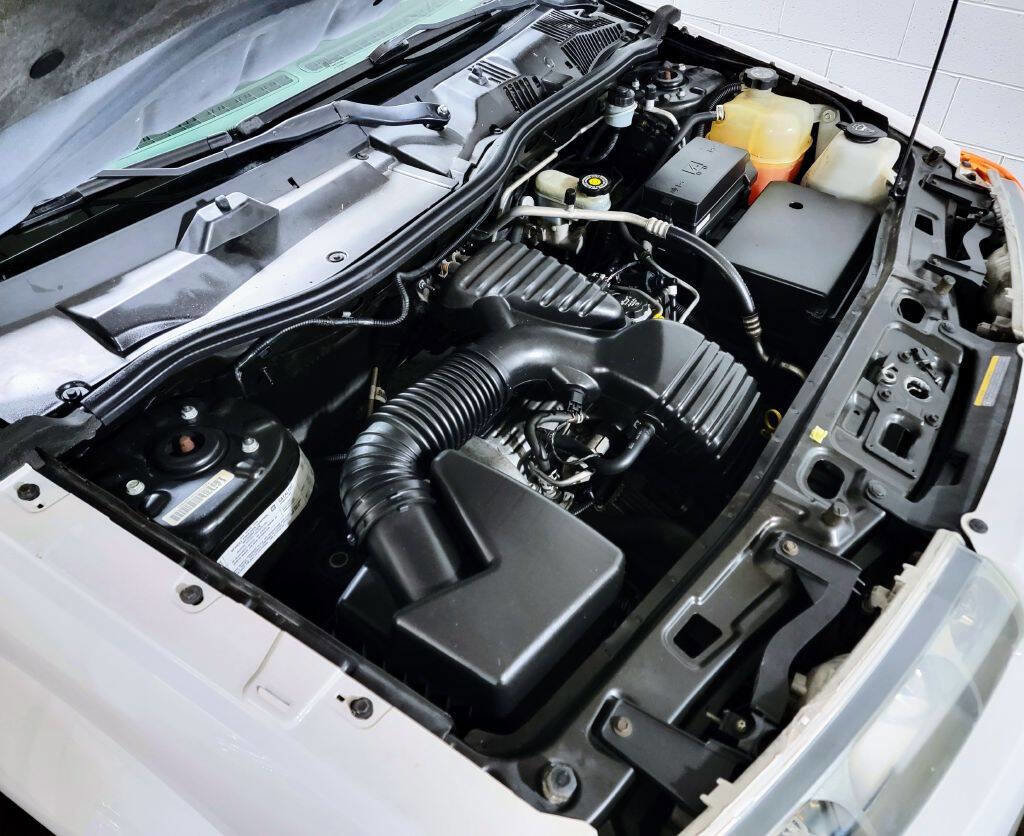 Used 2004 Saturn Vue 2WD w/ Sport Plus II Pkg image 32