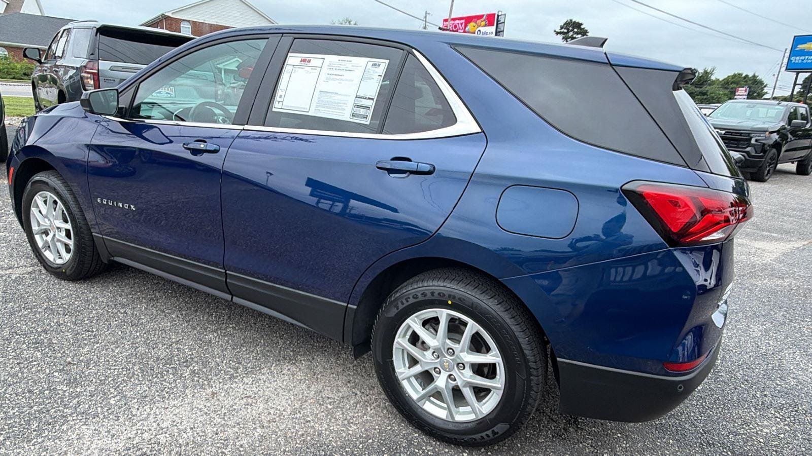 Used 2022 Chevrolet Equinox LT FWD image 10