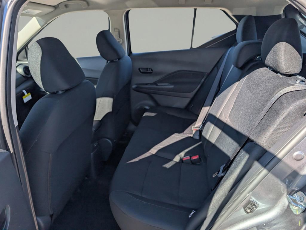 New 2025 Nissan Kicks Play S image 14