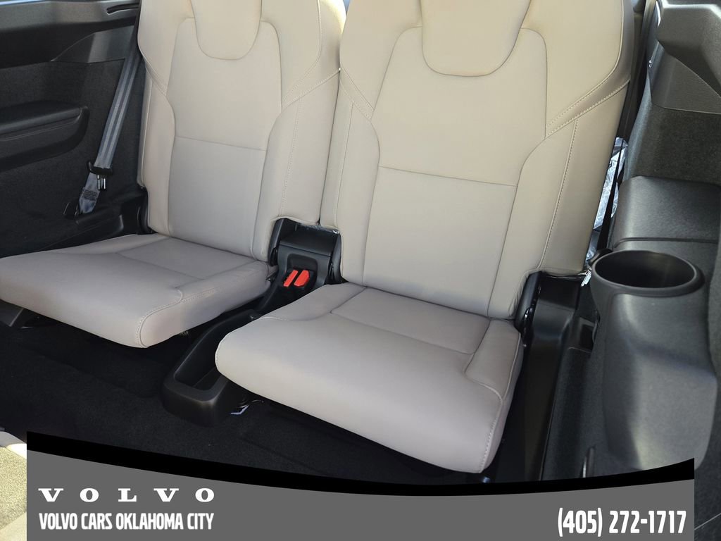 Used 2026 Volvo XC90 B6 Plus w/ Protection Package Premier AWD/4WD image 30