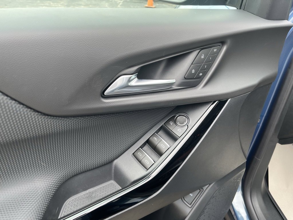 New 2026 Chevrolet Equinox RS w/ Convenience Package III image 10