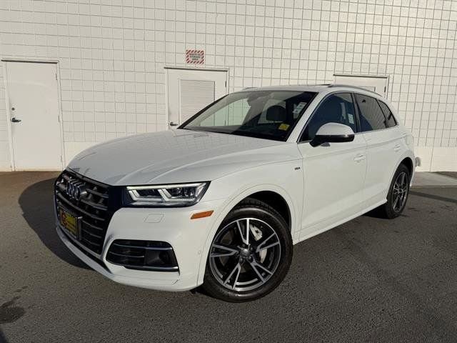 Used 2020 Audi Q5 e Prestige w/ Prestige Package image 1