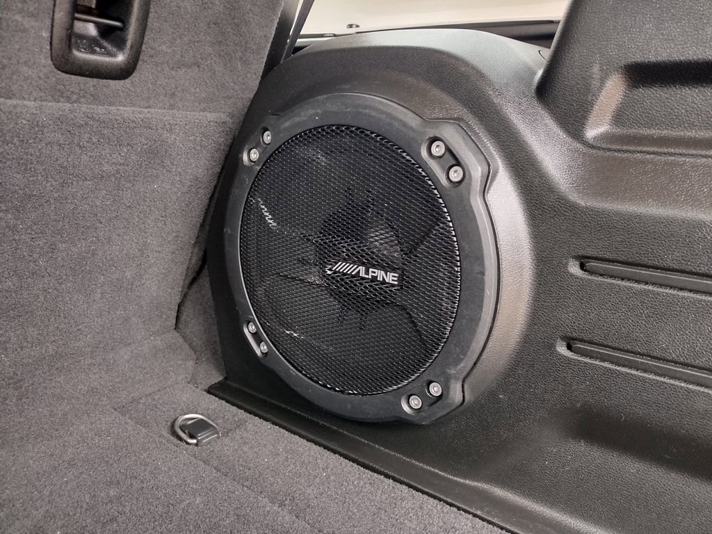 Used 2018 Jeep Wrangler Unlimited Sahara image 27