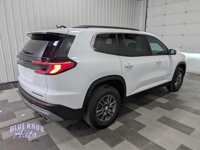 Used 2025 GMC Acadia Elevation AWD/4WD image 4