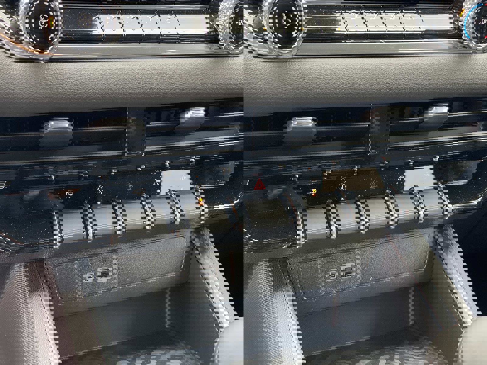 New 2026 GMC Canyon Elevation image 16