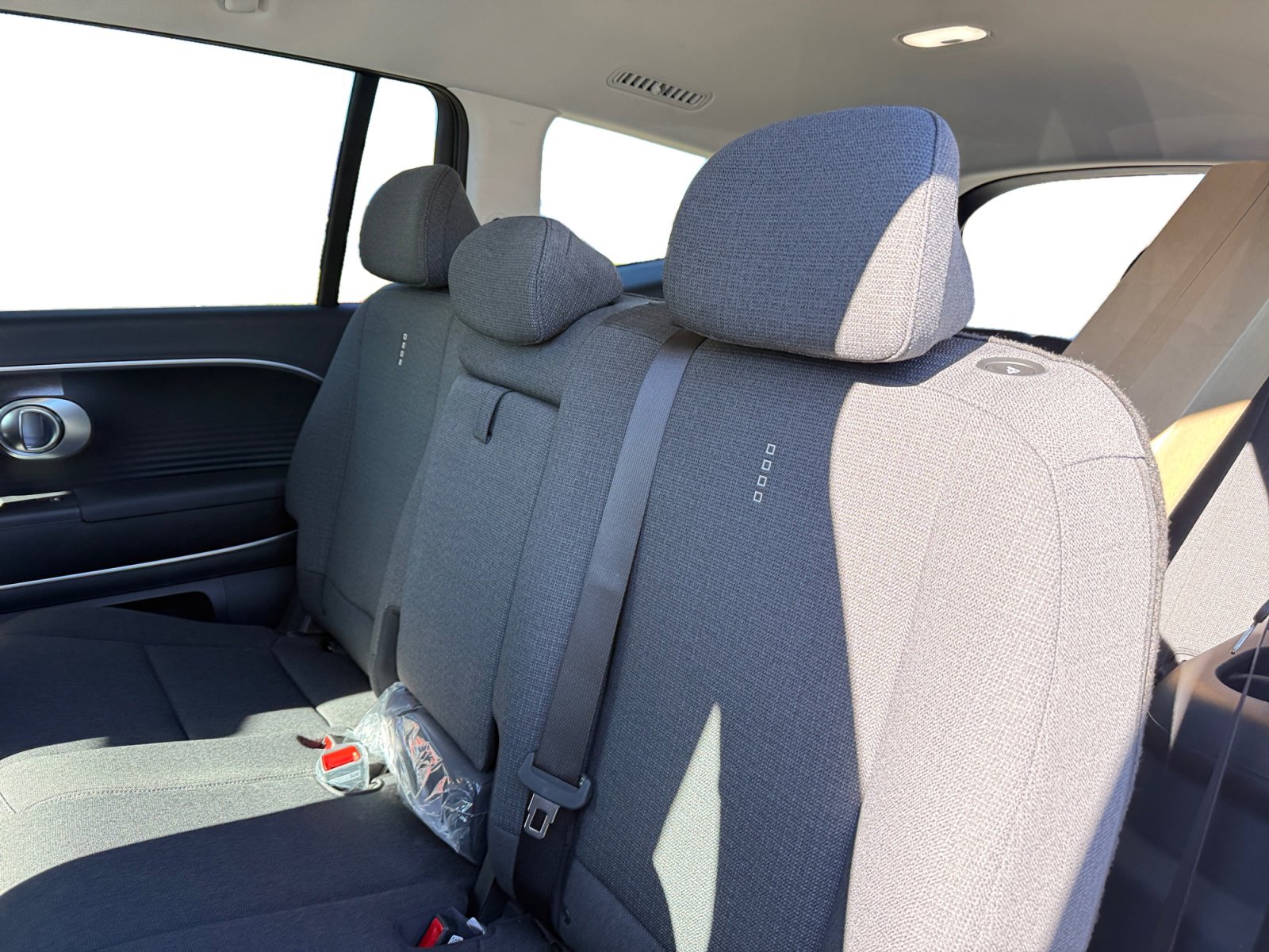 New 2026 Hyundai Ioniq 9 SE AWD/4WD image 16