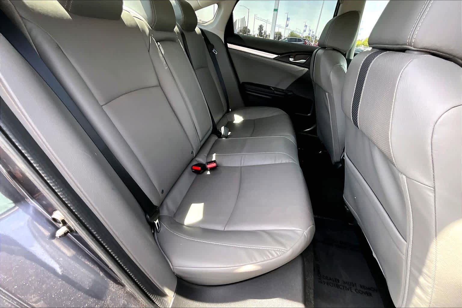 Used 2019 Honda Civic Touring image 19