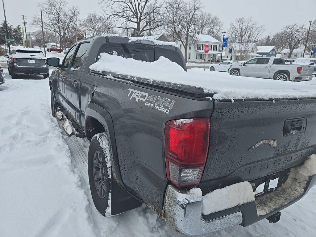 Used 2018 Toyota Tacoma TRD Off-Road image 7