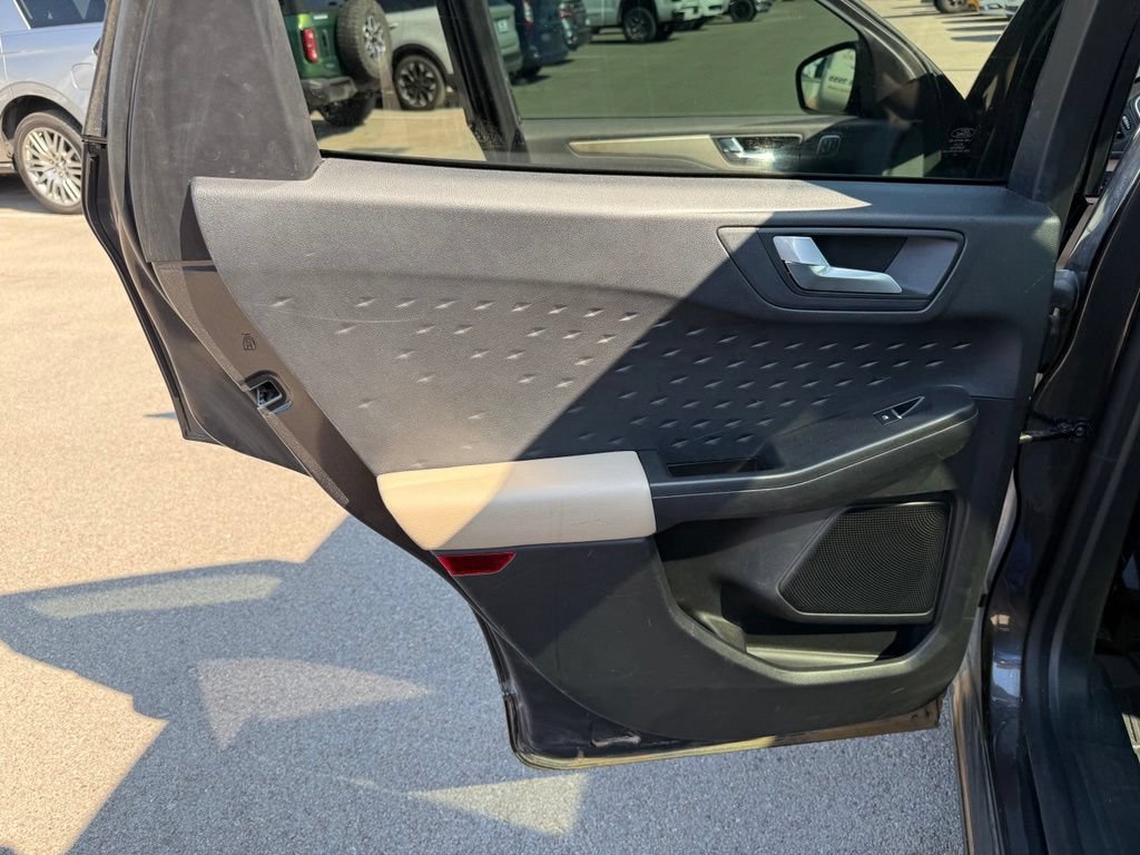 Used 2020 Ford Escape SEL FWD image 10