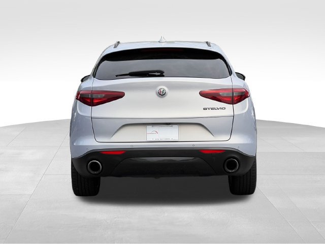 Used 2021 Alfa Romeo Stelvio Sprint w/ Nero Edizione RWD image 4
