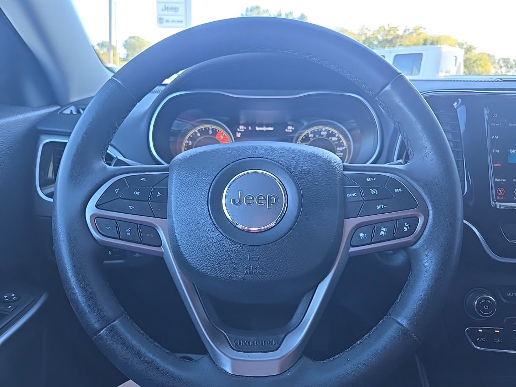 Used 2022 Jeep Cherokee Limited AWD/4WD image 13