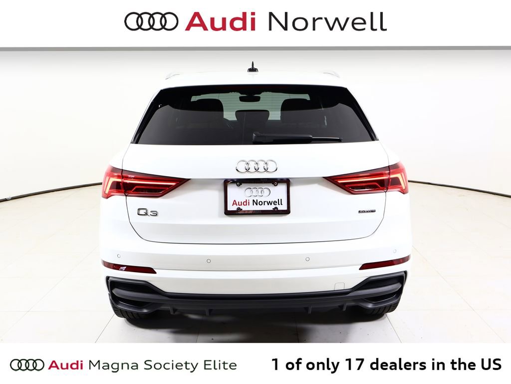 Used 2023 Audi Q3 2.0T Premium w/ Convenience Package AWD/4WD image 14