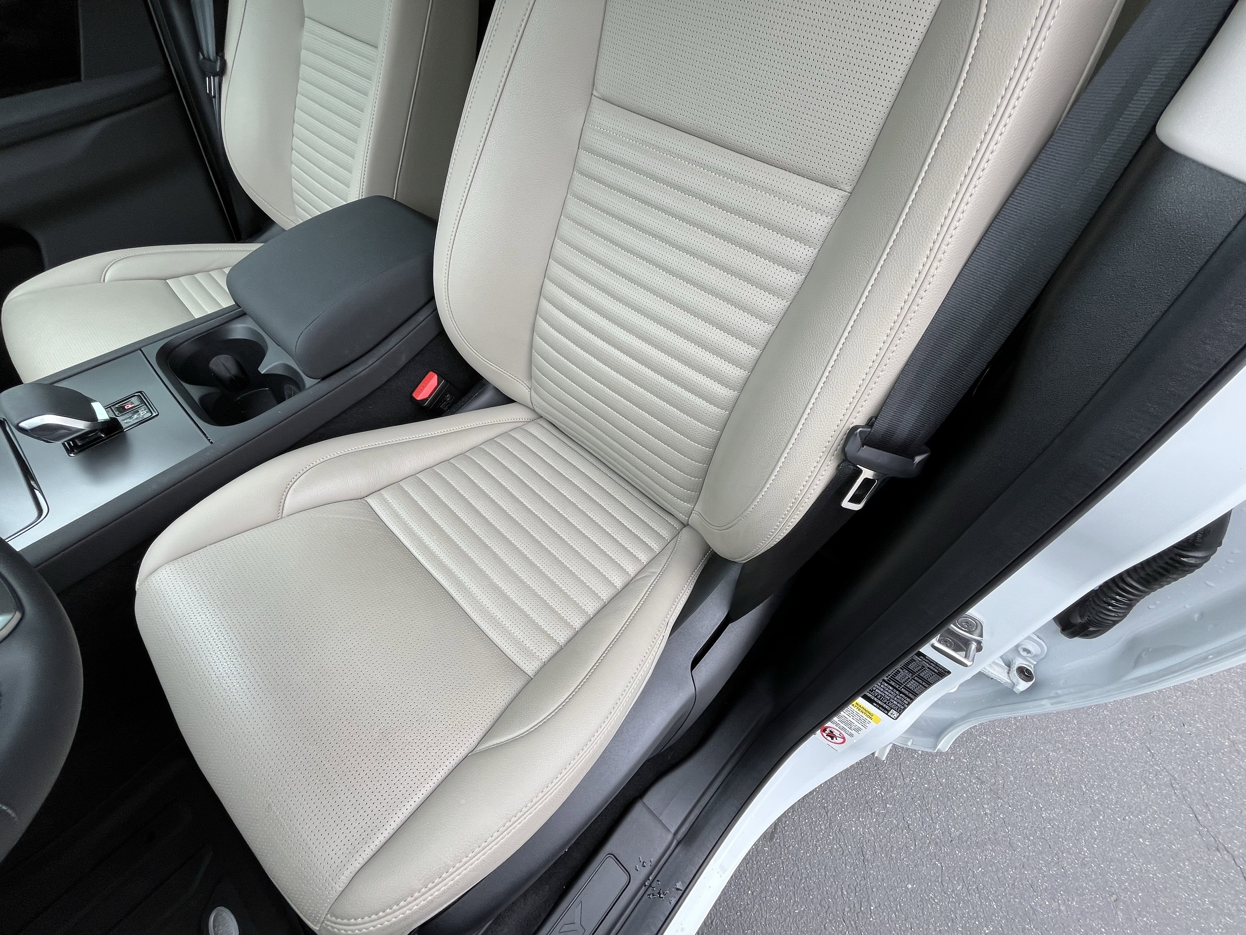 Used 2025 Land Rover Discovery Sport S AWD/4WD image 18