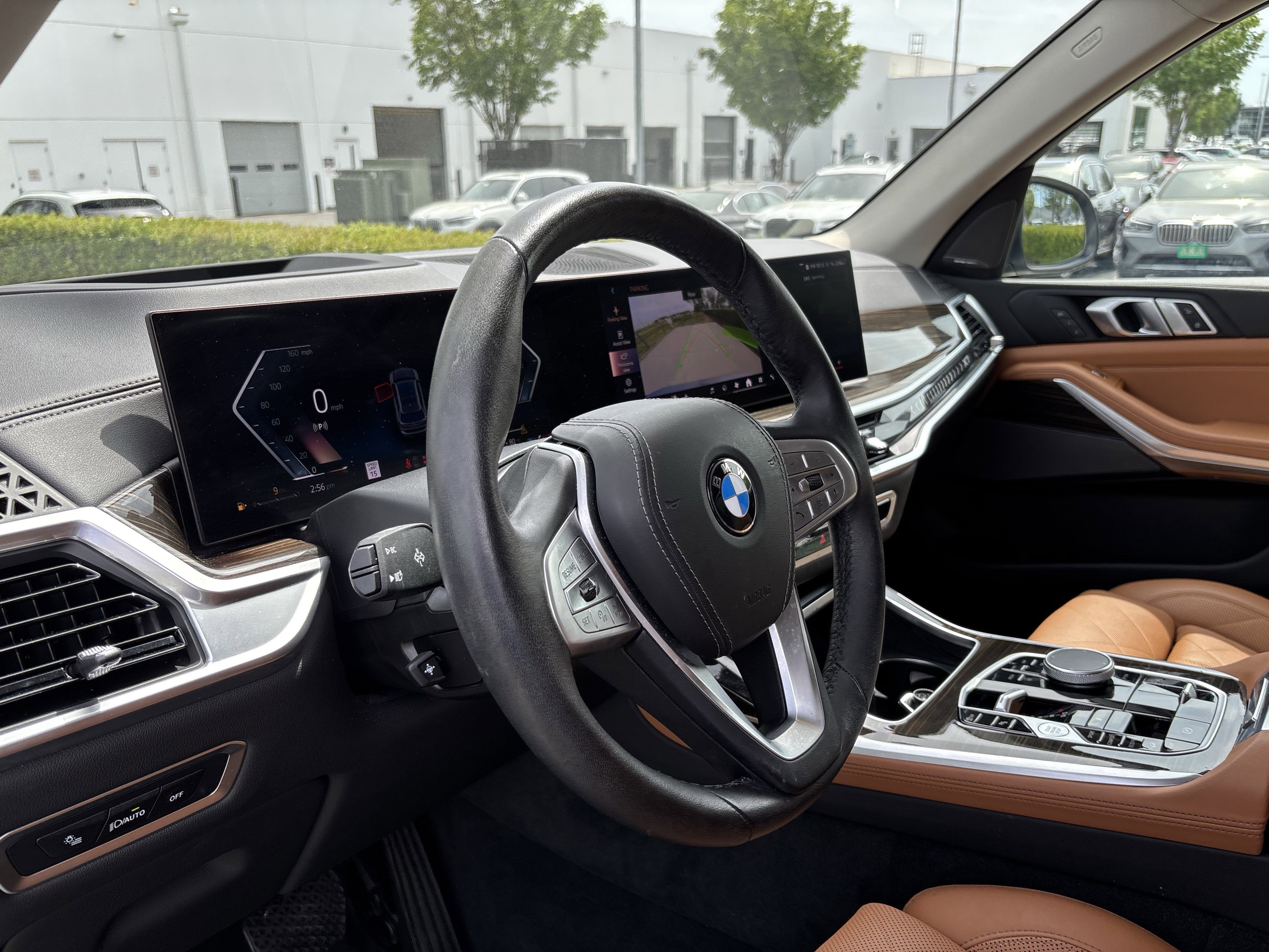 Certified 2024 BMW X7 xDrive40i w/ Premium Package image 17