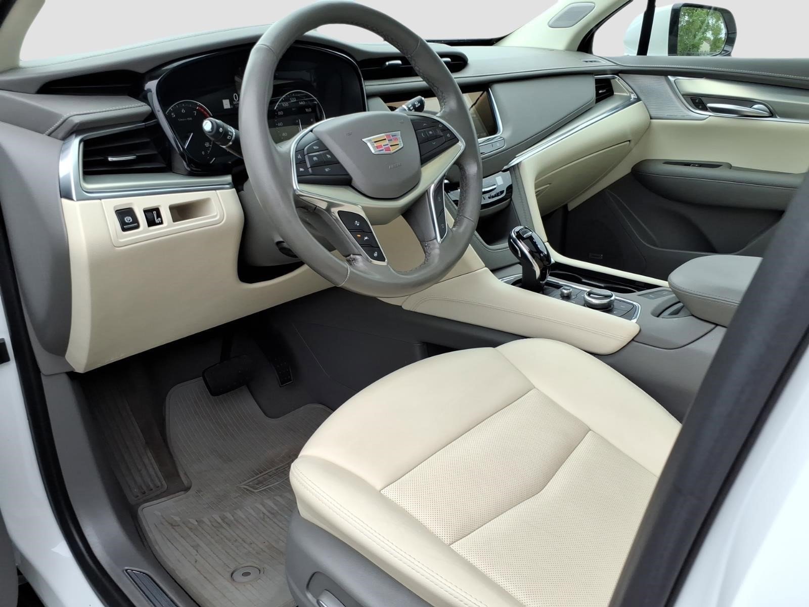 Certified 2023 Cadillac XT5 Premium Luxury AWD/4WD image 12
