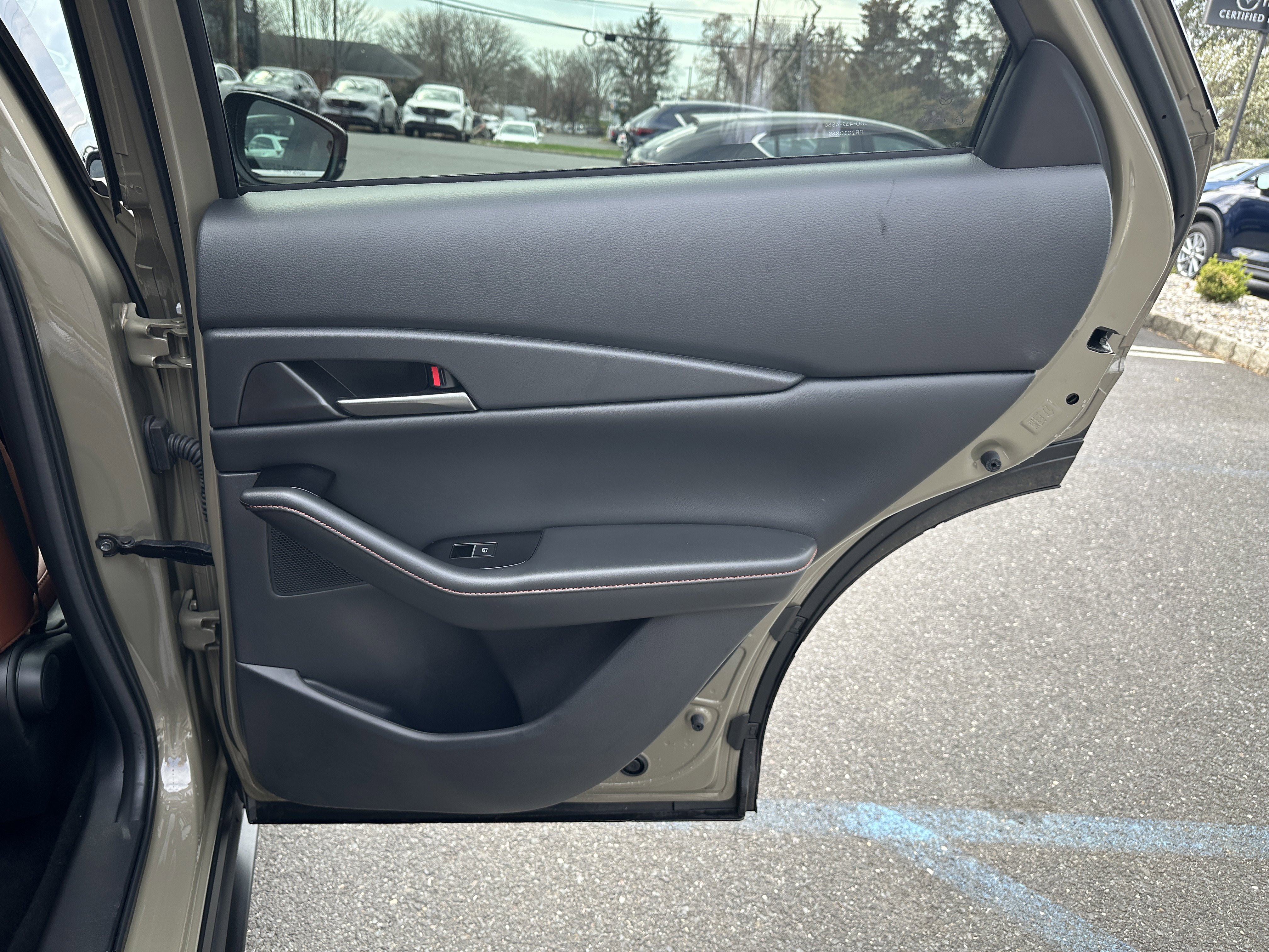 Certified 2025 MAZDA CX-30 Carbon AWD/4WD image 33