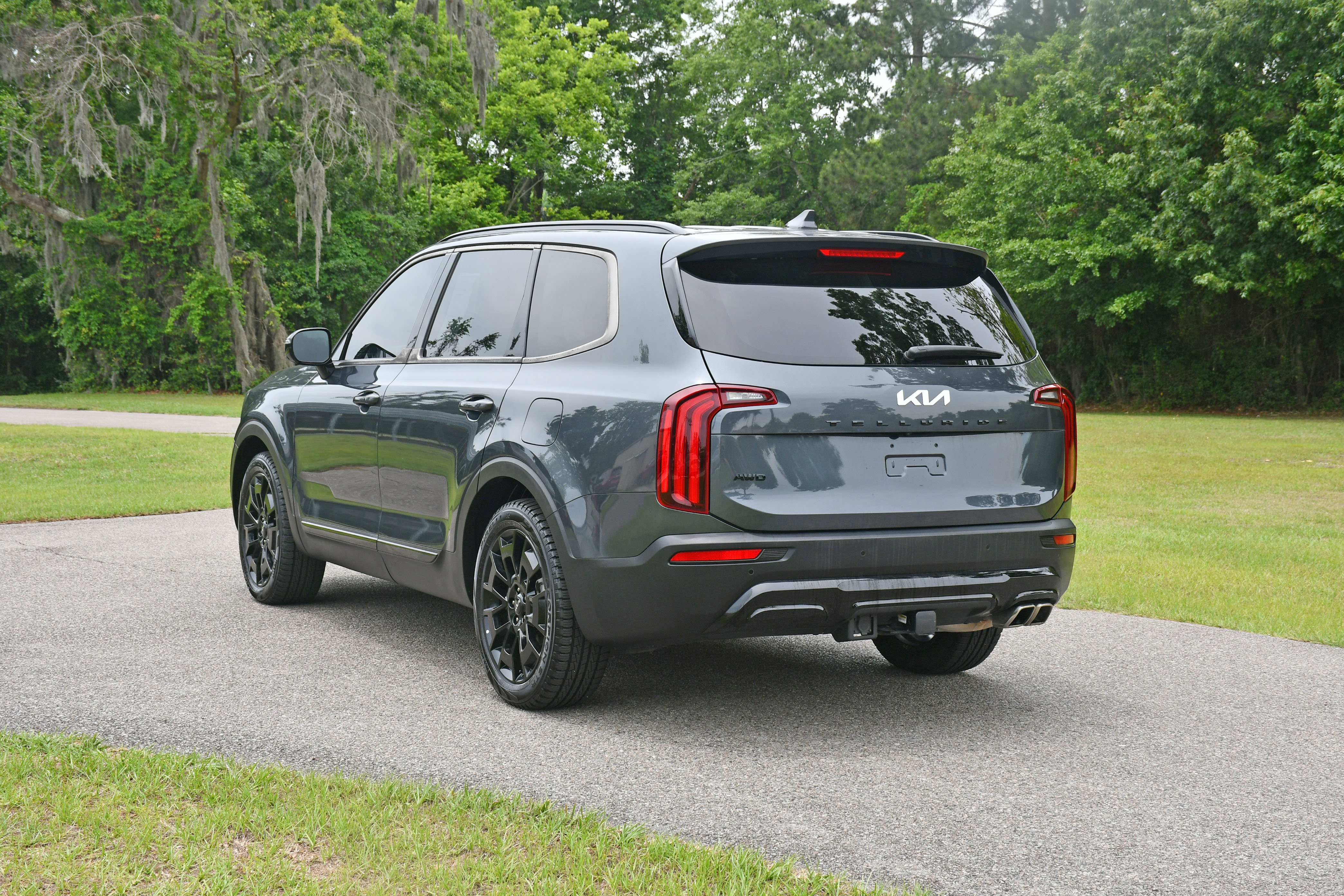 Used 2022 Kia Telluride SX w/ SX Prestige Package AWD/4WD image 3