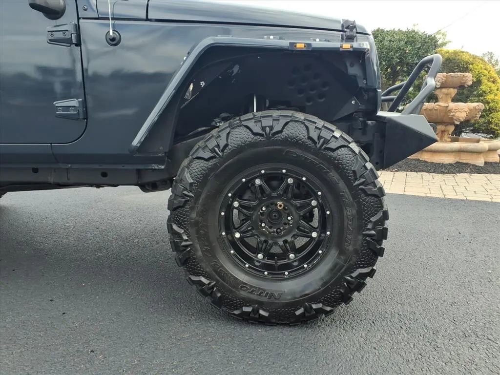 Used 2016 Jeep Wrangler Unlimited Sport w/ Connectivity Group image 9