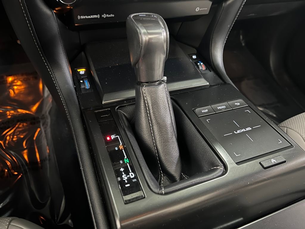 Used 2023 Lexus GX 460 w/ Black Line Special Edition image 27