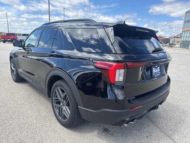 Used 2025 Ford Explorer ST w/ Sun And Sound Package AWD/4WD image 7