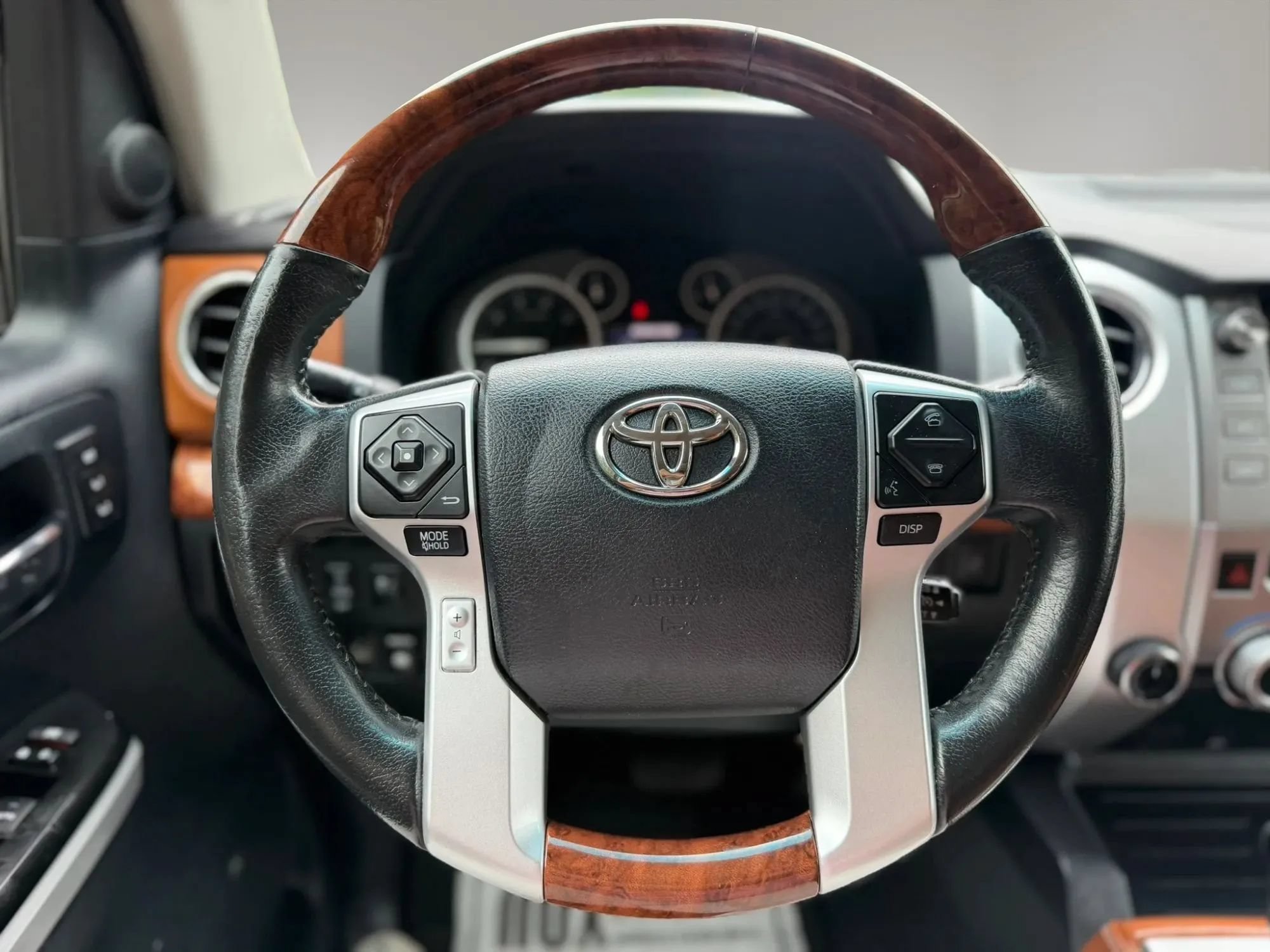 Used 2015 Toyota Tundra 1794 Edition AWD/4WD image 23