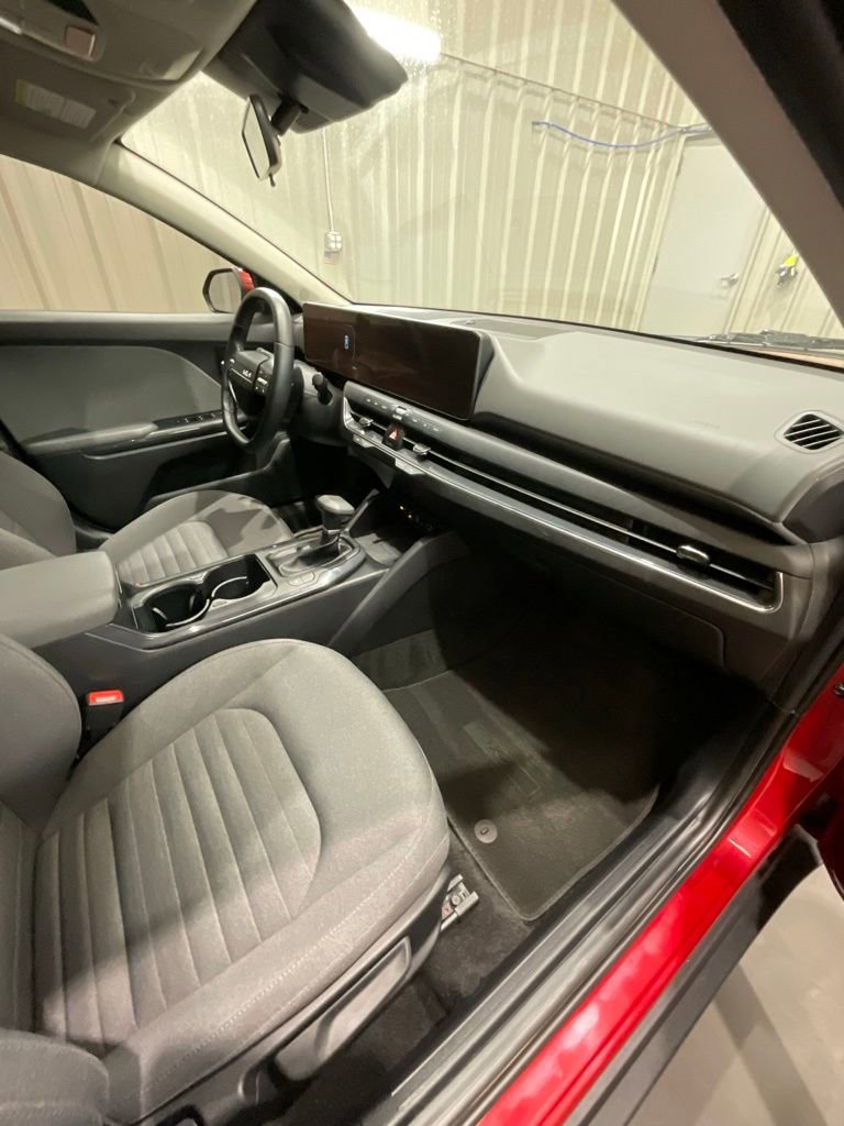 Used 2025 Kia K4 EX FWD image 12