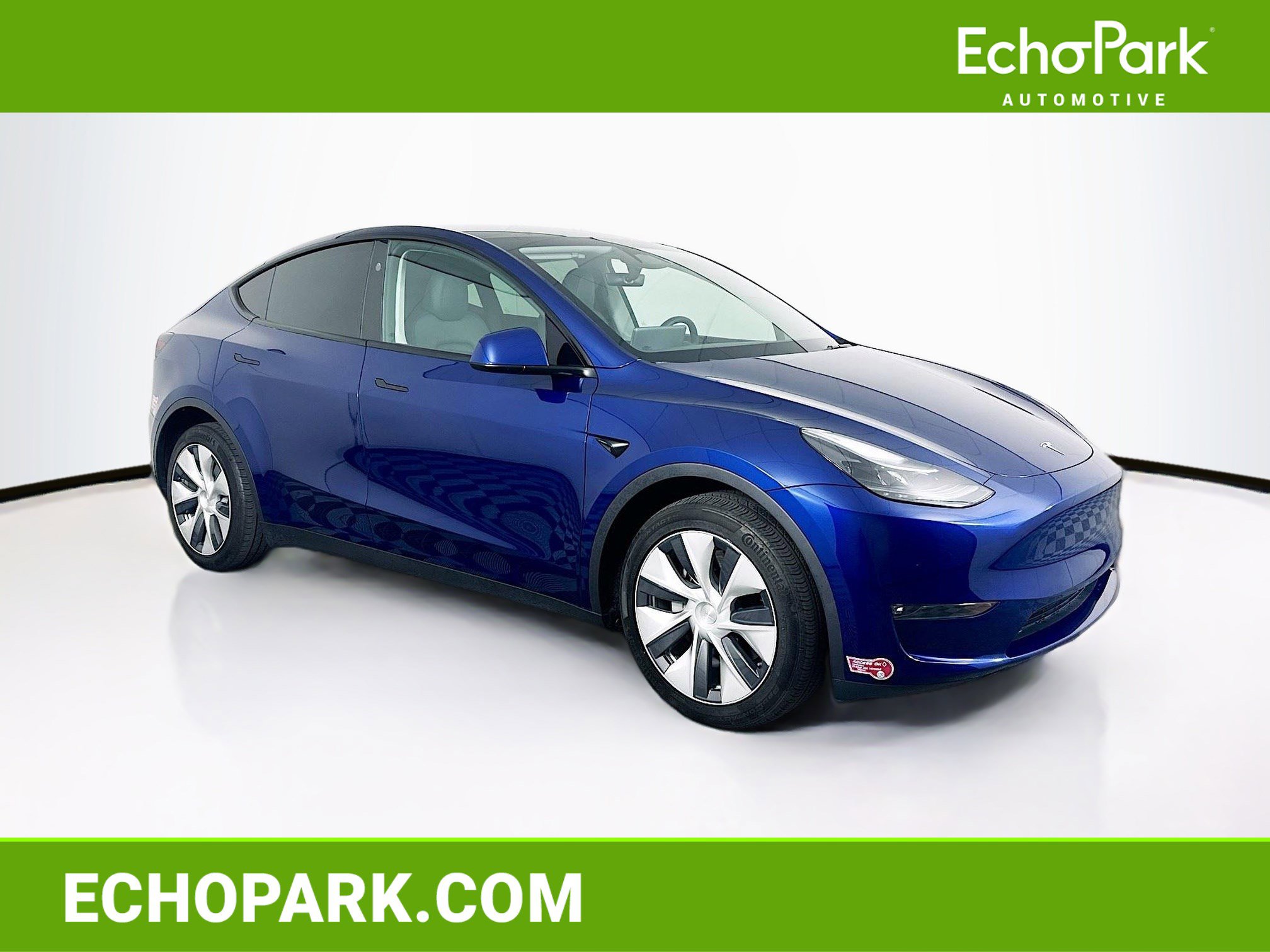 Used 2024 Tesla Model Y Long Range AWD/4WD image 1