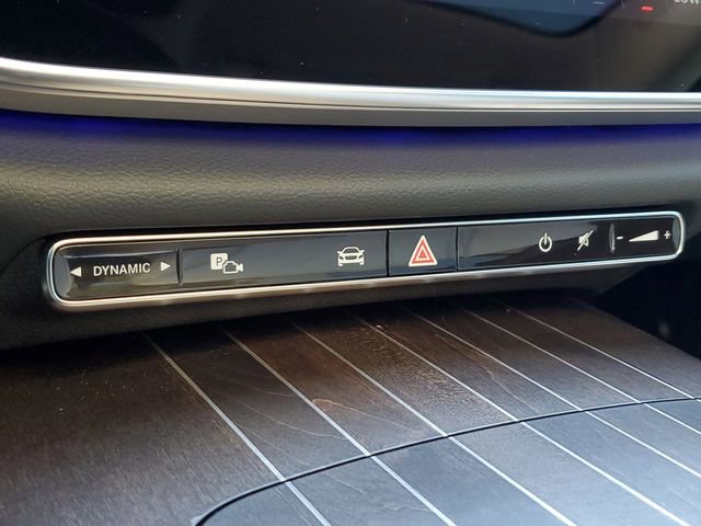 Used 2025 Mercedes-Benz E 350 4MATIC Sedan w/ Driver Assistance Package image 19