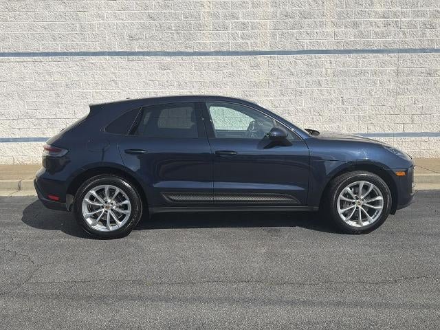 Used 2023 Porsche Macan AWD/4WD image 8