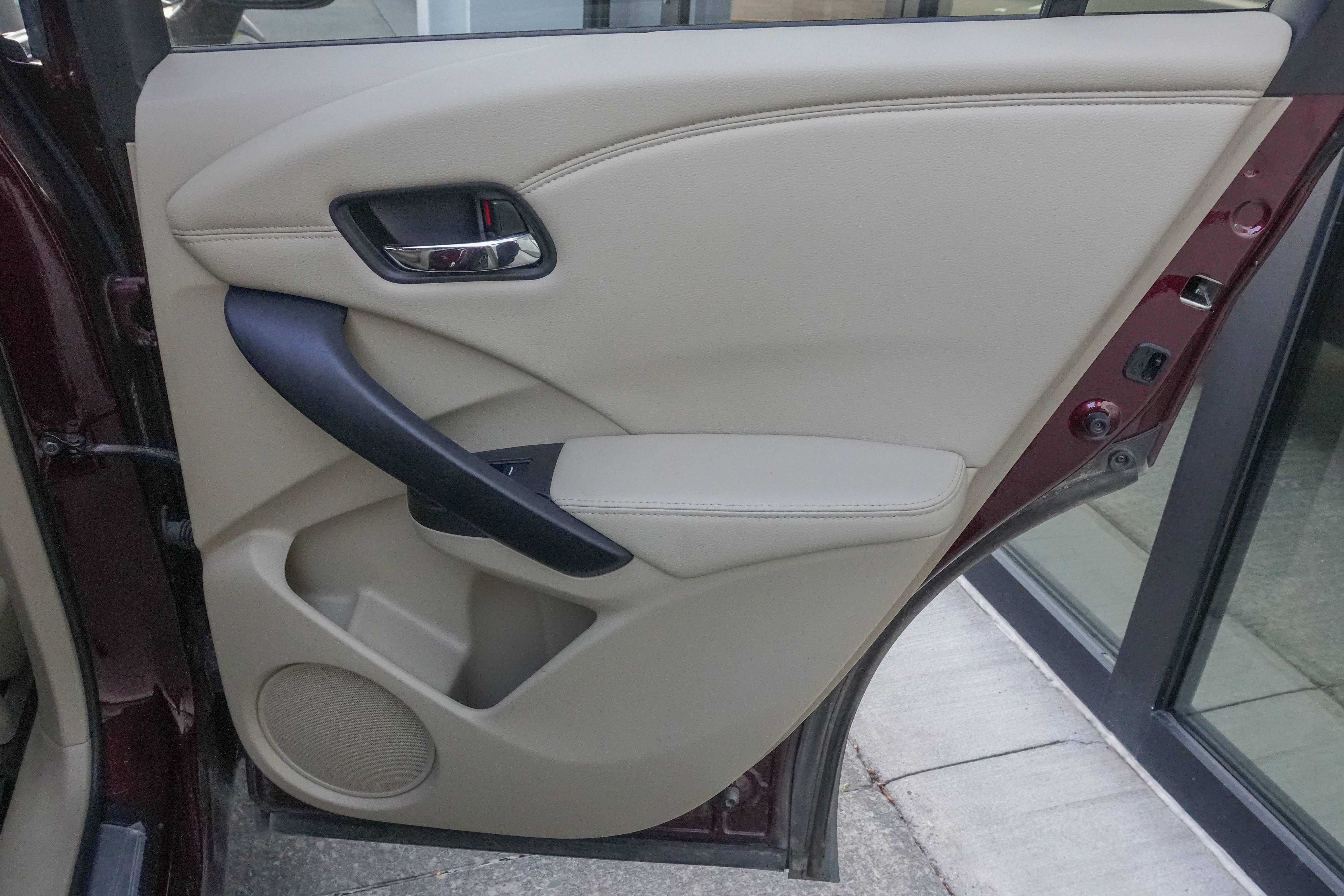 Used 2017 Acura RDX w/ Advance Package FWD image 33