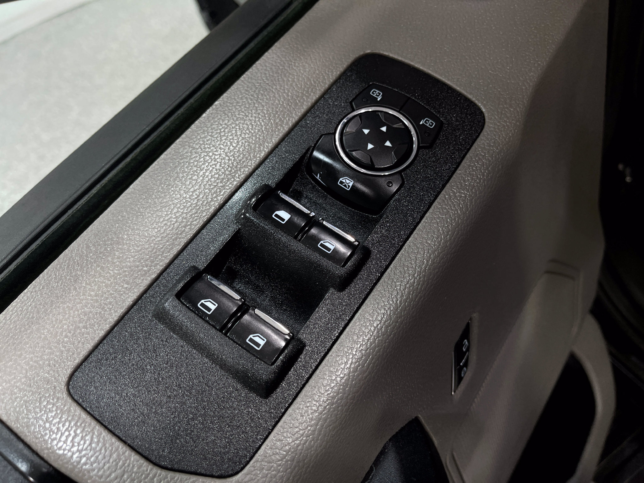 Used 2020 Ford F150 XL w/ Equipment Group 101A Mid AWD/4WD image 14