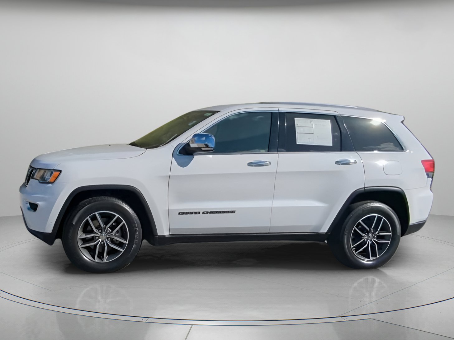 Used 2018 Jeep Grand Cherokee Limited image 14