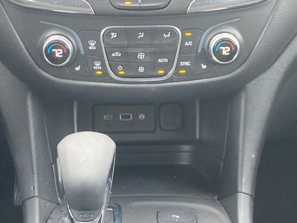 Used 2024 Chevrolet Equinox LT image 18