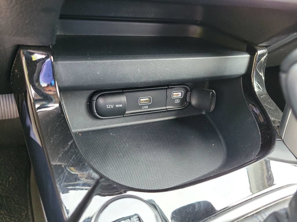 Used 2023 Kia Seltos S w/ Navigation Package FWD image 18