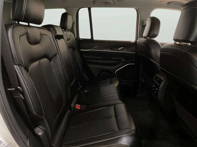 Used 2022 Jeep Grand Cherokee Limited 4xe w/ Luxury Tech Group II AWD/4WD image 44