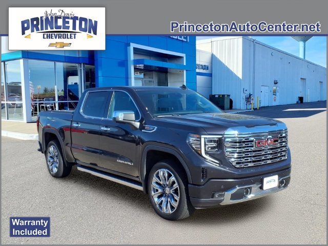 Used 2024 GMC Sierra 1500 Denali w/ Denali Reserve Package AWD/4WD image 1