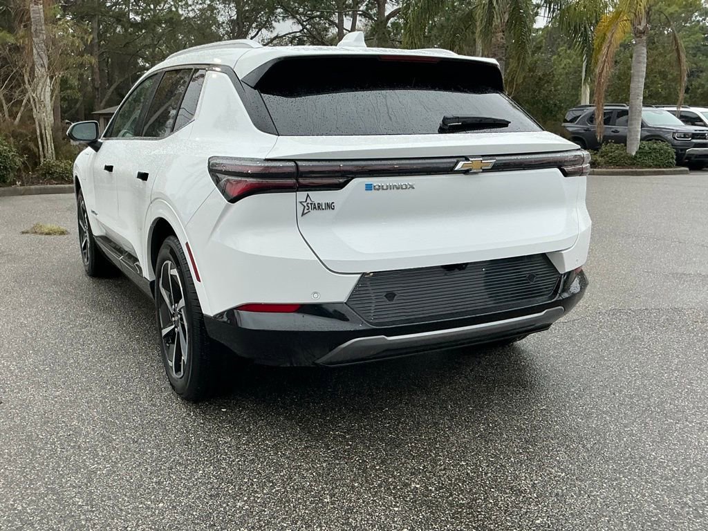 Used 2025 Chevrolet Equinox EV LT image 4