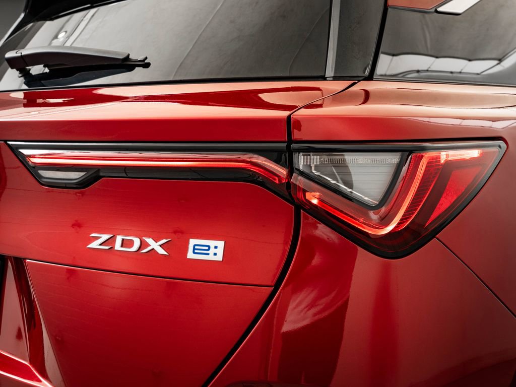 Used 2024 Acura ZDX A-Spec image 9
