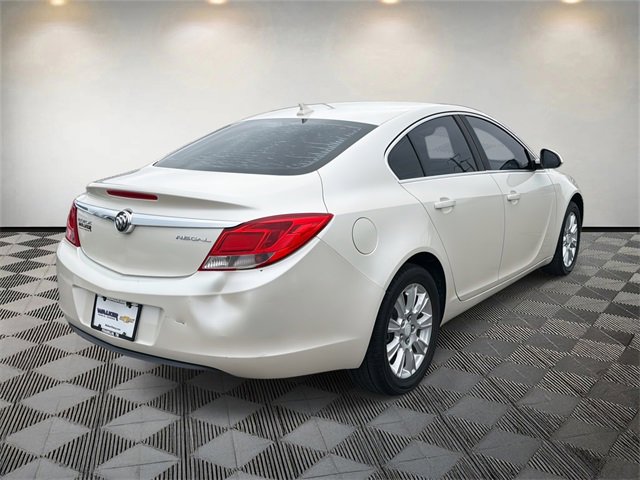 Used 2013 Buick Regal Leather image 5