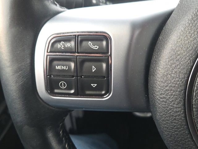 Used 2017 Jeep Wrangler Unlimited Rubicon AWD/4WD image 30
