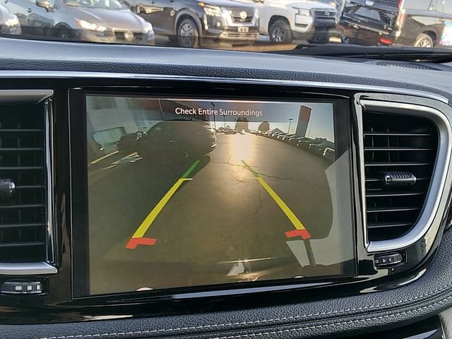 Used 2023 Chrysler Pacifica Limited FWD image 20