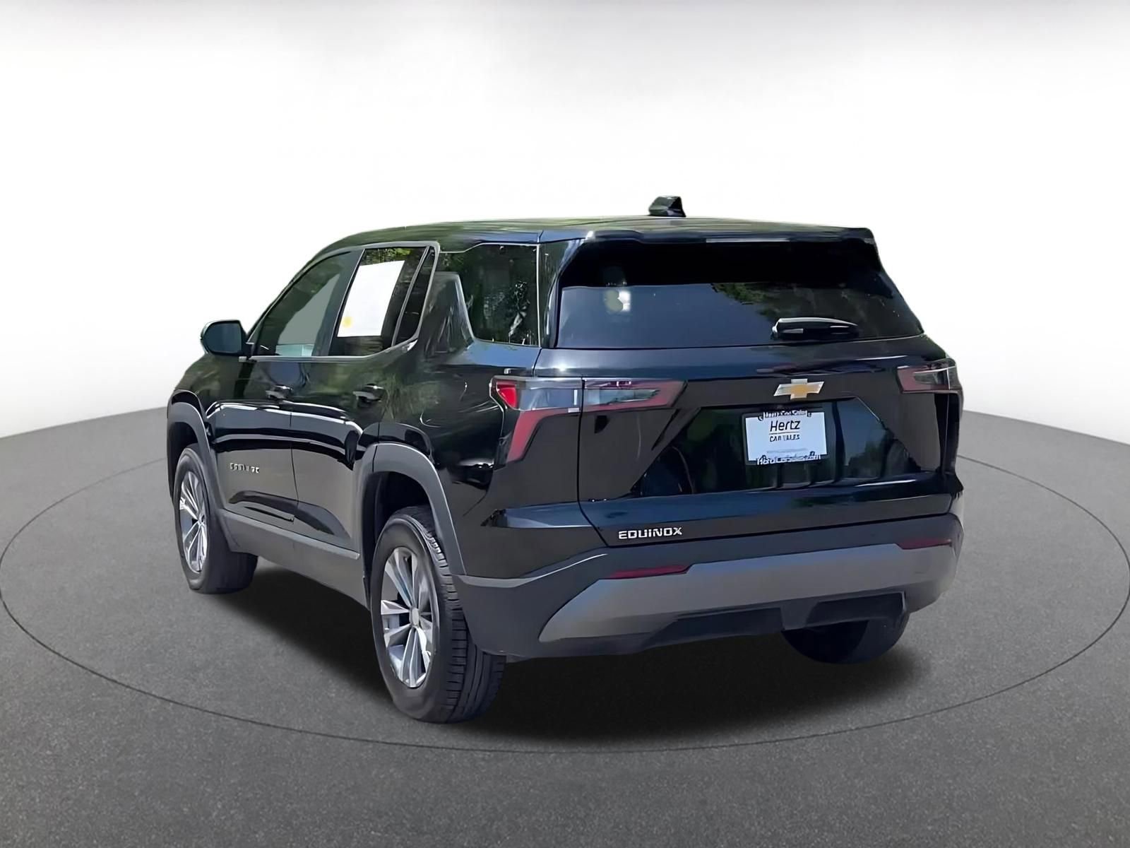 Used 2025 Chevrolet Equinox LT FWD image 11