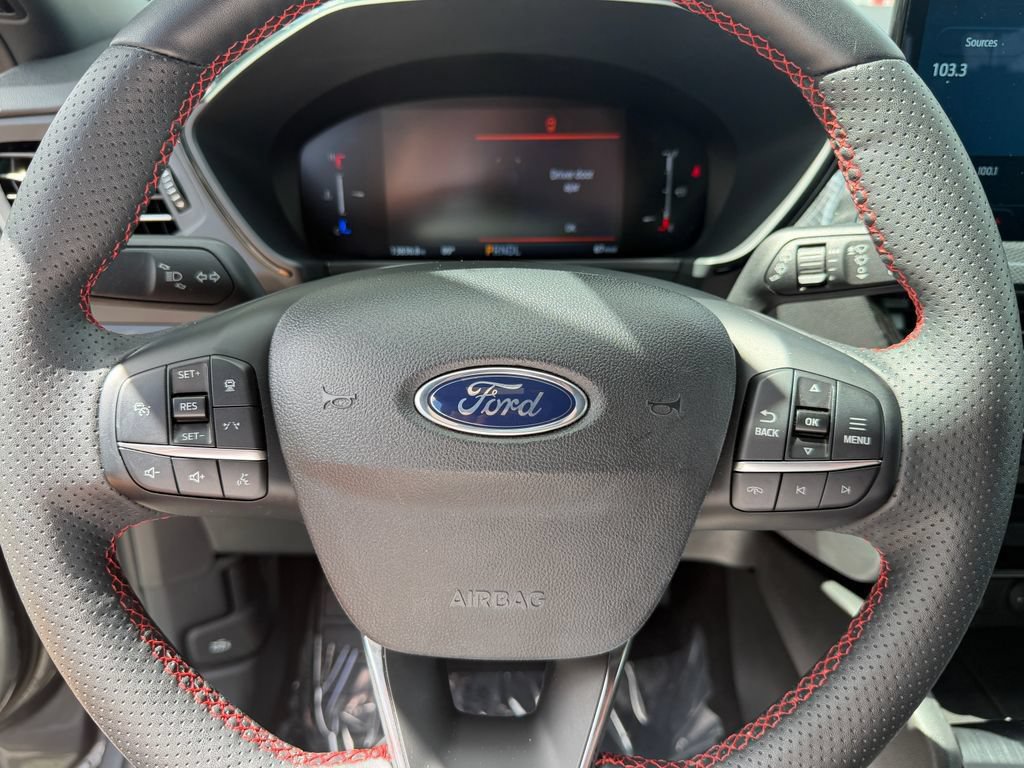 Used 2025 Ford Escape ST-Line w/ Equipment Group 301A FWD image 23