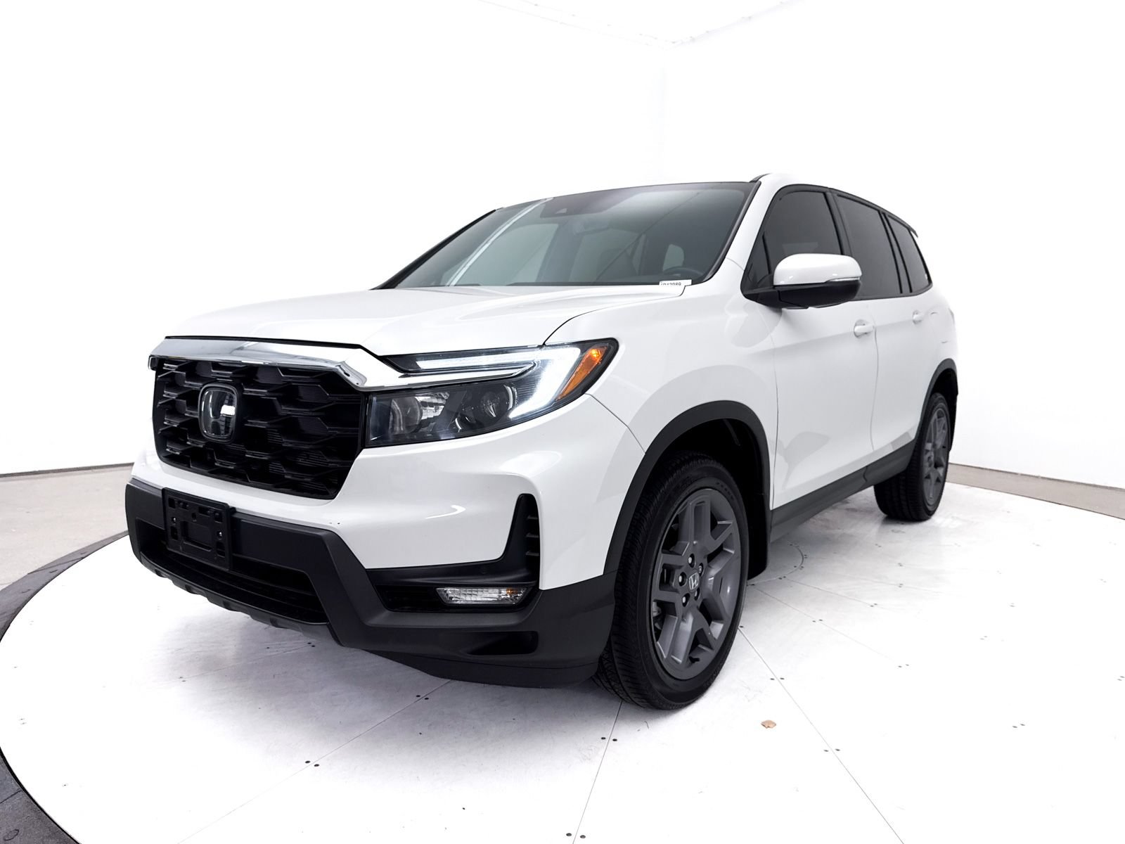 Used 2023 Honda Passport EX-L image 12