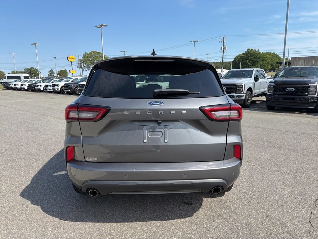 Certified 2024 Ford Escape ST-Line w/ Tech Pack #1 FWD image 6