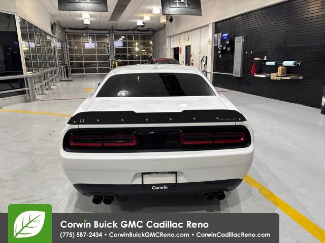 Used 2016 Dodge Challenger SRT Hellcat RWD image 7