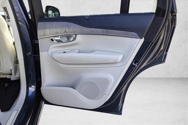 Used 2023 Volvo XC90 B6 Ultimate w/ Protection Package Premier image 30