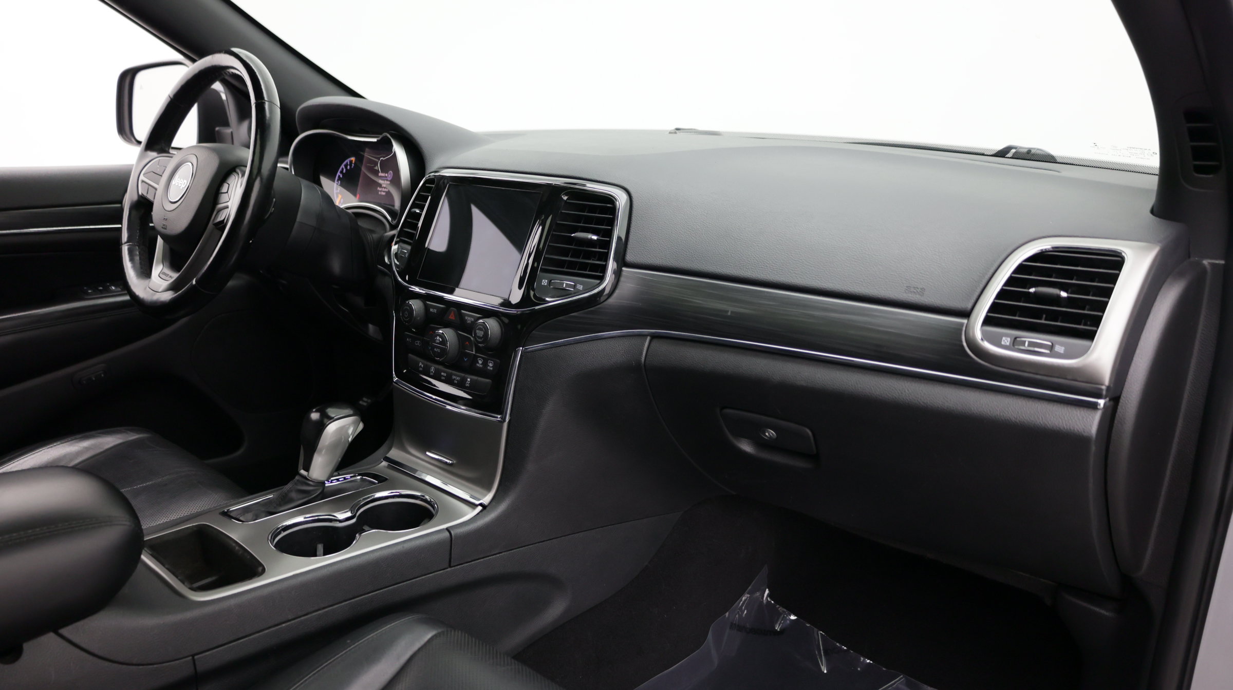 Used 2020 Jeep Grand Cherokee Limited w/ Luxury Group II RWD image 38