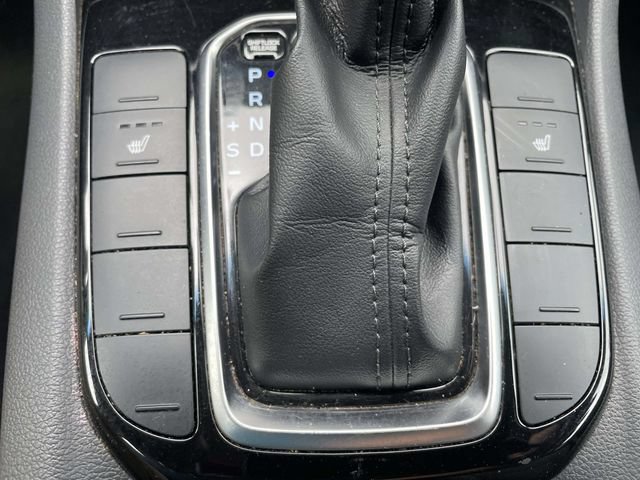 Used 2020 Hyundai Ioniq SE FWD image 30